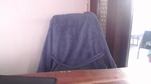 Snapshot of awesome86m chatting on May 2026 06:38:01 PM PiPa online show from May 2026 06:38:01 PM