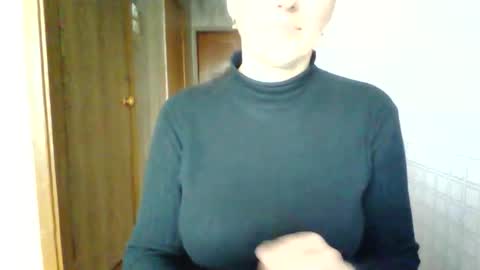 awesomeladyy online show from April 2026 09:24:01 AM