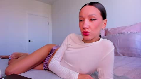 Snapshot of awgustina_sweetheart22 chatting on May 2026 08:30:01 AM Awgustina online show from May 2026 08:30:01 AM