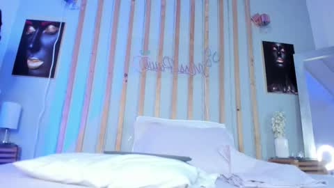 axarasss online show from February 2026 12:11:01 PM