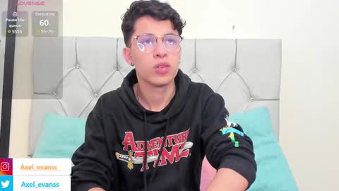 Axel Evanss online show from February 2025 01:33:02 PM