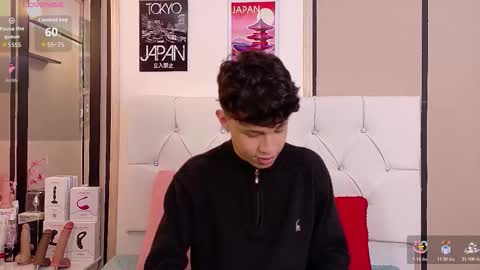 Axel Evanss online show from December 2025 01:05:02 PM