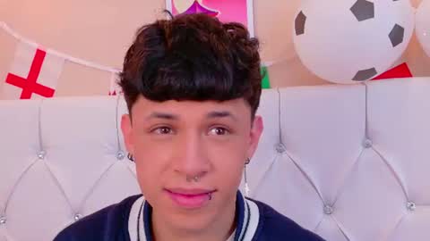 Snapshot of axel_evanss chatting on July 2026 01:27:01 PM Axel Evanss online show from July 2026 01:27:01 PM