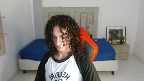 Axel online show from December 2025 11:44:02 PM