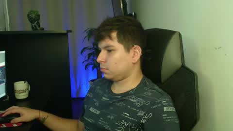 Snapshot of axel_palmer chatting on April 2026 03:18:02 PM Axel online show from April 2026 03:18:02 PM