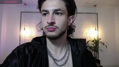 Axel  online show from June 2026 01:06:01 AM