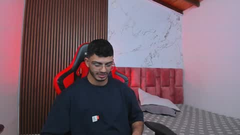 Axel  online show from December 2024 05:37:01 AM