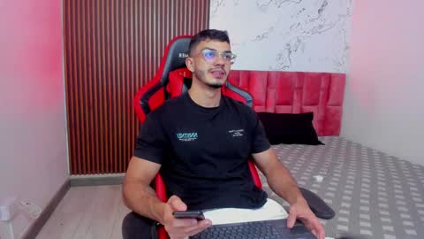 Axel  online show from December 2024 08:56:01 PM