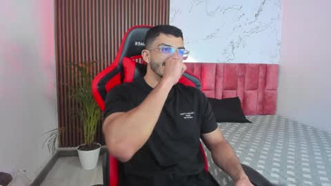 Axel  online show from January 2025 03:38:02 AM