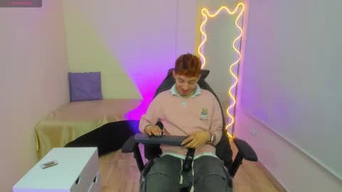 AXEL  online show from October 2025 03:29:02 AM