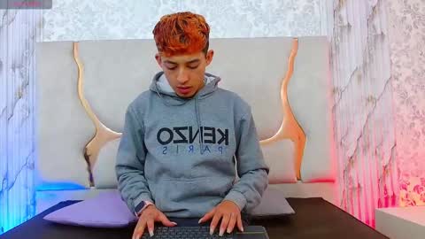 AXEL  online show from February 2026 12:21:01 PM