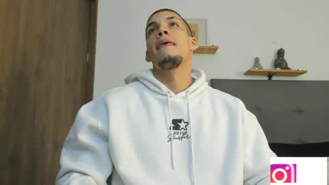 Snapshot of axel_taylor21 chatting on May 2026 03:13:01 AM INDEPENDENT MODEL online show from May 2026 03:13:01 AM
