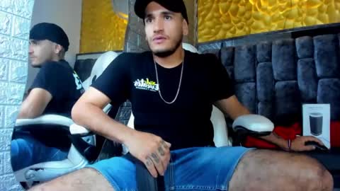 Axell Cross2 online show from March 2025 11:47:02 PM