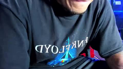 Axell Cross2 online show from April 2026 01:30:02 AM