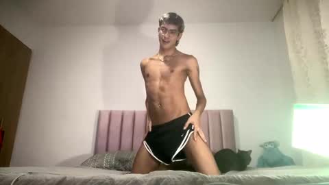 Snapshot of axellatino_ chatting on January 2025 03:26:02 AM Axel online show from January 2025 03:26:02 AM