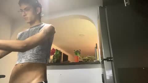Snapshot of axellatino_ chatting on January 2025 02:30:02 AM Axel online show from January 2025 02:30:02 AM