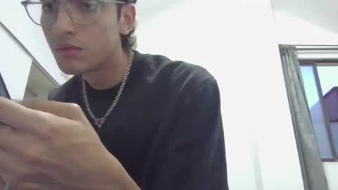 Snapshot of axellatino_ chatting on February 2025 11:11:01 PM Axel online show from February 2025 11:11:01 PM