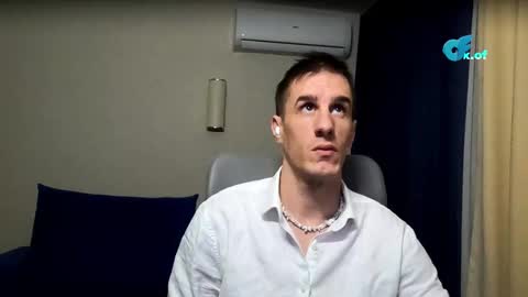 Axl online show from February 2026 02:18:02 AM