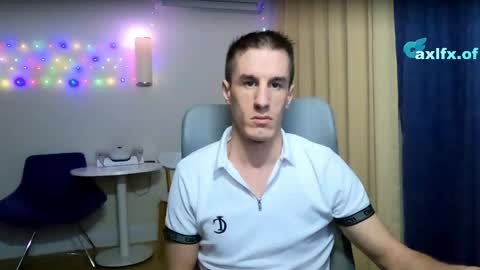 Axl online show from April 2026 06:53:01 PM