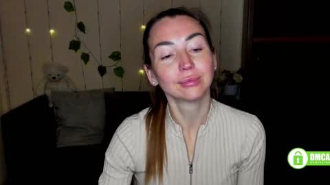 Jully online show from February 2025 09:43:01 AM