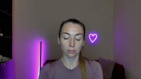 Jully online show from March 2025 09:38:01 AM