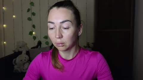 Jully online show from March 2025 03:27:02 PM