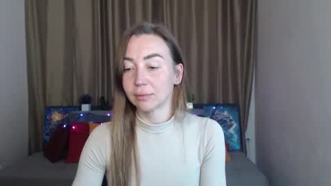 Jully online show from March 2025 06:23:01 PM