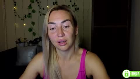 Jully online show from September 2025 05:35:02 PM