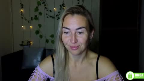 Jully online show from September 2025 05:29:02 PM