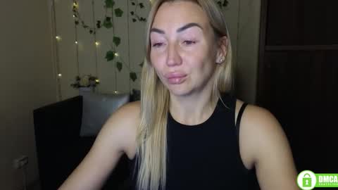 Jully online show from October 2025 05:34:01 PM