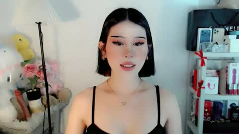 AYAHOSHILOVESYOU online show from February 2026 04:39:02 AM