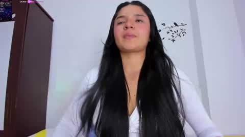 Snapshot of ayheleen_sexygirl3 chatting on October 2025 09:01:01 PM Mariana online show from October 2025 09:01:01 PM