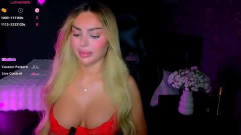 Snapshot of ayla_demir chatting on May 2026 08:04:02 PM Ayla Demir online show from May 2026 08:04:02 PM