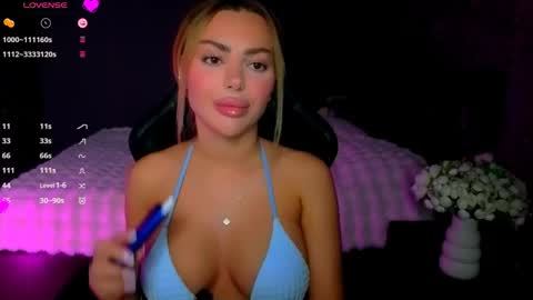 Snapshot of ayla_demir chatting on May 2026 08:07:01 PM Ayla Demir online show from May 2026 08:07:01 PM