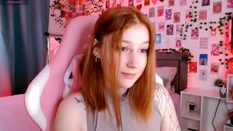 Ayla hill online show from November 2025 03:18:02 AM