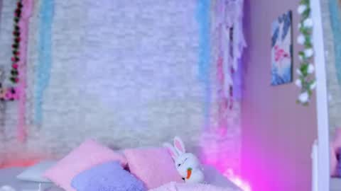 Snapshot of ayla_lux chatting on May 2026 05:49:01 AM Ayla online show from May 2026 05:49:01 AM