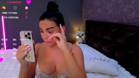 Ayla online show from October 2025 07:56:02 PM