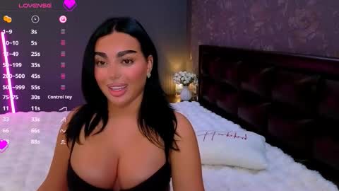 Ayla online show from October 2025 07:34:01 PM