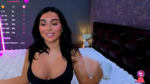 Ayla online show from October 2025 06:28:02 PM