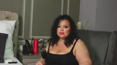 Snapshot of aylafrost chatting on June 2026 03:53:01 AM Ayla online show from June 2026 03:53:01 AM