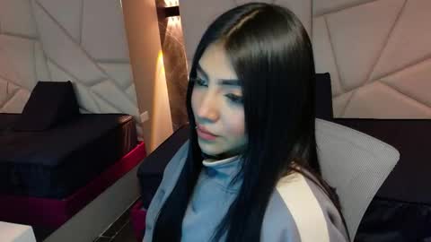 Aysel online show from October 2025 09:37:01 PM