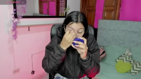 Snapshot of aysha_winxs chatting on June 2026 04:08:01 AM Aysha online show from June 2026 04:08:01 AM