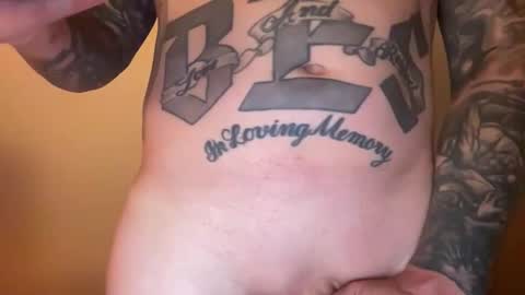 Snapshot of az_tatts chatting on May 2026 01:44:01 AM az_tatts online show from May 2026 01:44:01 AM