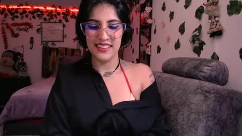 Snapshot of azaaharziz chatting on December 2024 11:05:01 PM Azahar online show from December 2024 11:05:01 PM