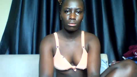 Snapshot of azaelia_iris chatting on July 2026 05:48:02 PM azaelia_iris online show from July 2026 05:48:02 PM
