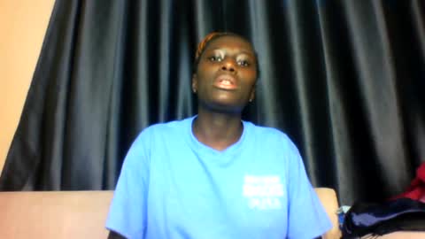Snapshot of azaelia_iris chatting on July 2026 07:12:01 AM azaelia_iris online show from July 2026 07:12:01 AM