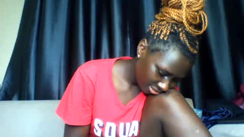 Snapshot of azaelia_iris chatting on July 2026 10:29:01 AM azaelia_iris online show from July 2026 10:29:01 AM