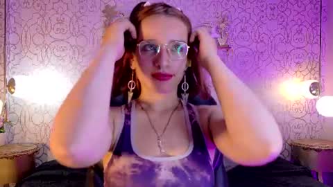 Azahara online show from August 2026 06:11:01 PM