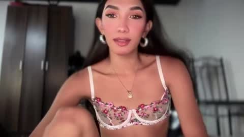 Snapshot of azalea_cum69 chatting on June 2026 02:53:01 AM azalea_cum69 online show from June 2026 02:53:01 AM