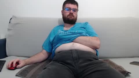 Azer online show from October 2025 04:40:02 PM